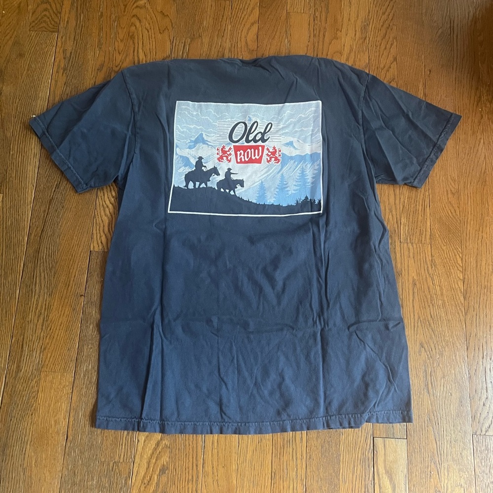 Old Row short sleeve EUC Large
